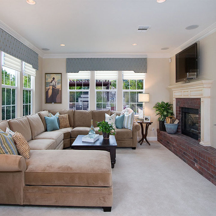 75 Traditional Family Room Ideas You'll Love May, 2025 Houzz