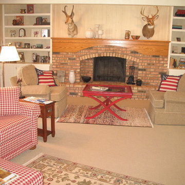 Transitional/Casual Country Space Emphasizing Faux Finished Walls