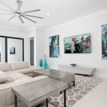 Upper Family Room-3 Story Modern Vacation Home