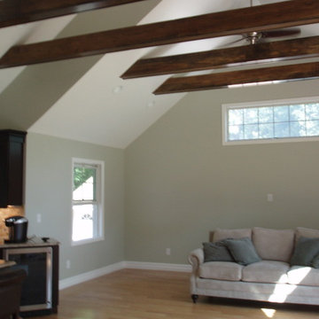 Vaulted ceiling exposed beams