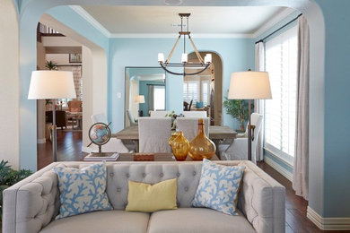 Esempio di un grande soggiorno contemporaneo chiuso con pareti blu, parquet scuro e pavimento marrone