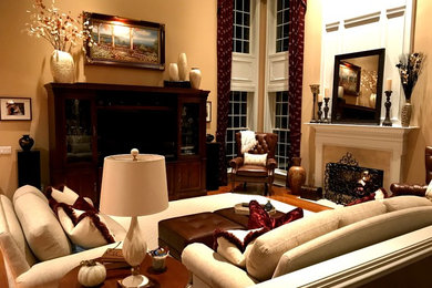 Warm Traditional Family Room