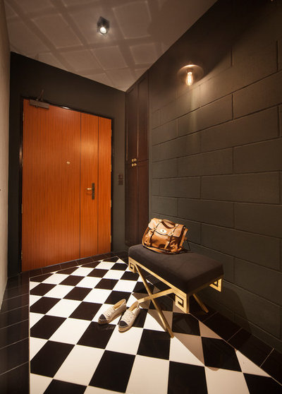 Contemporary Entrance by The Scientist Pte Ltd