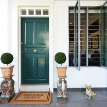 How to Make a Great First Impression With Your Front Door