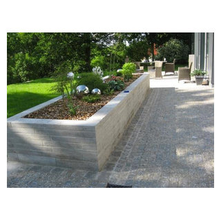 Garten mit Beet Contemporary Landscape Other by Gab Suhl