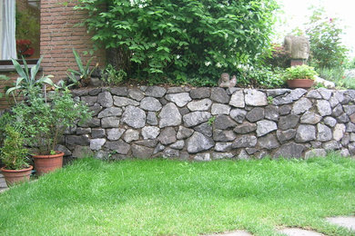 Gartenbau / Natursteinmauer