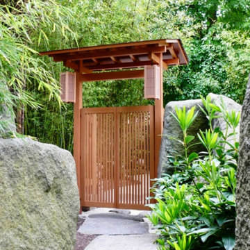 Japanisches Haus Gartentor