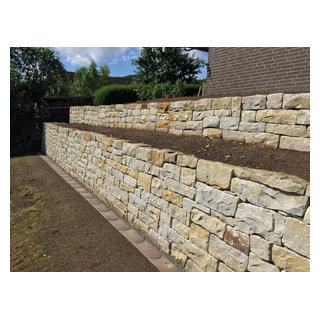 Mauer aus Natursteinen Moderne Jardin Autres périmètres par de