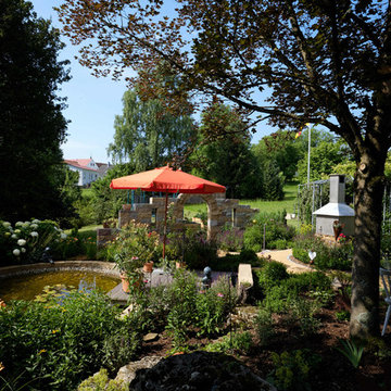 Natürlicher Familiengarten in moderner Optik