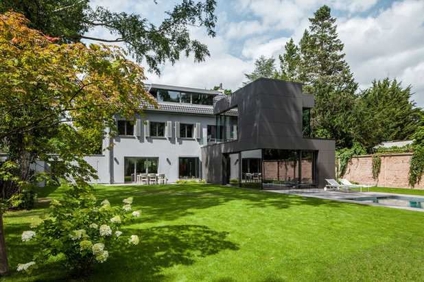 Contemporary Garden by Gnädinger Architekten
