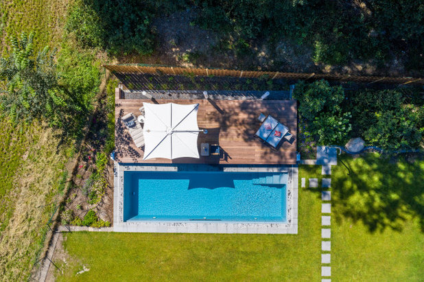 Contemporary Garden by Löchte GmbH