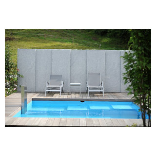 Poolgarten Traditional Landscape Other by SCHÖLLMANN Garten