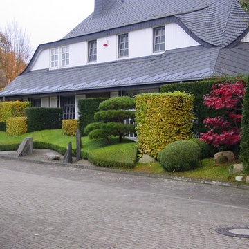 Privater Vorgarten in Bremerhaven im japanischen Stil