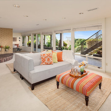Luxury Midcentury Clyde Hill Stage
