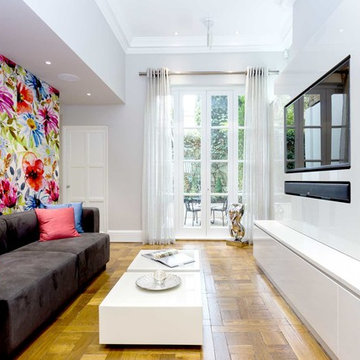 Showroom - Lounge & TV Area