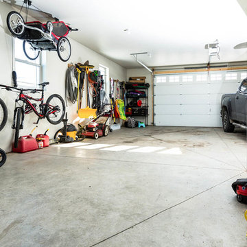 3 Attached Garage