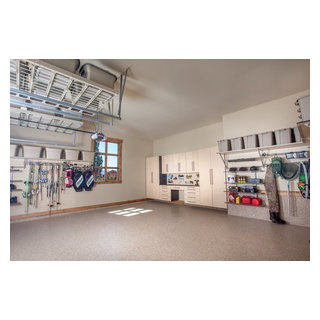 https://st.hzcdn.com/fimgs/pictures/garages/a-well-organized-garage-garage-solutions-minneapolis-img~fa4154f00ceee101_9102-1-0838f78-w320-h320-b1-p10.jpg