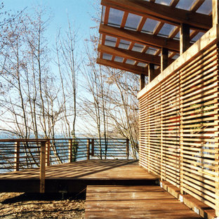 Inspiration for a contemporary boathouse remodel in Seattle