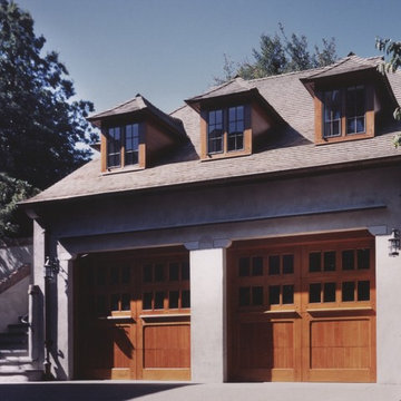 CARRIAGE HOUSE