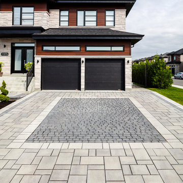 Contemporary Front Yard