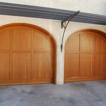Cowart Door - Contemporary Garage Doors