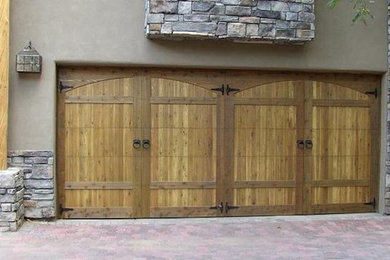 Photo of an attached double garage in Phoenix.