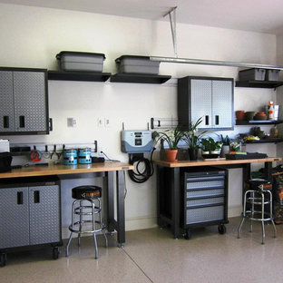 Photo of a mid-sized industrial two-car workshop in Toronto.