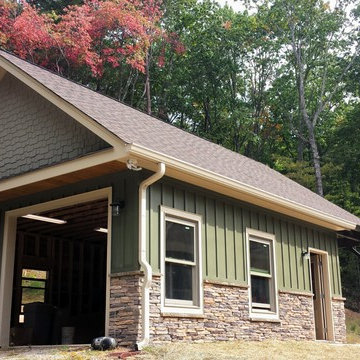 Dahlonega Rustic Mountain Home-Detached Garage & Amenity Area