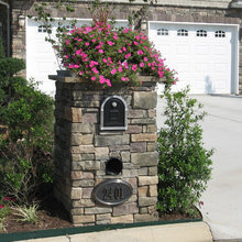Stacked stone mailbox
