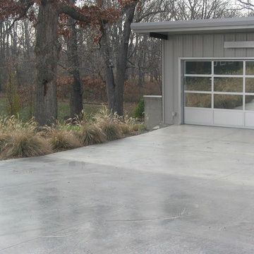 Exterior Driveway Landscaping