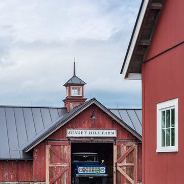 Farmhouse Barn Garage