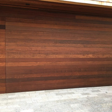 Flushmount garage door