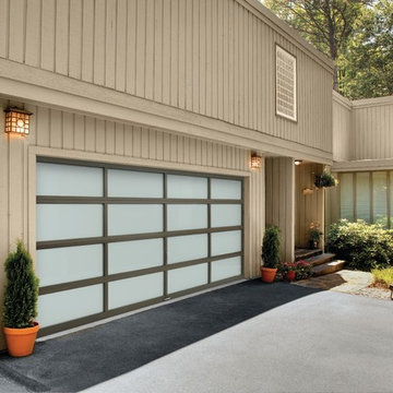 Full-view contemporary overhead garage door