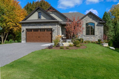 Elegant garage photo in New York