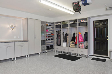 Example of a large transitional garage workshop design in Los Angeles