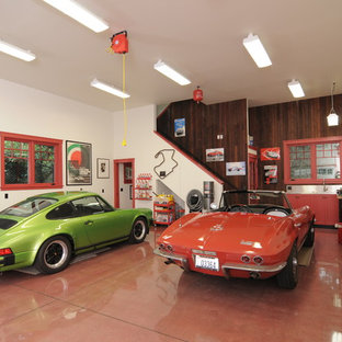 Immagine di un garage per due auto bohémian