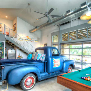 Example of a classic garage design in Austin