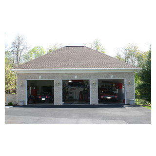 Home Car Garage with Lift - Traditional - Garage - Baltimore - by Sheds ...