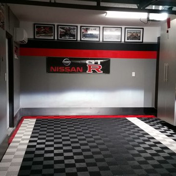 Home Garage Floor Matching Car Theme - Flooring by RaceDeck®