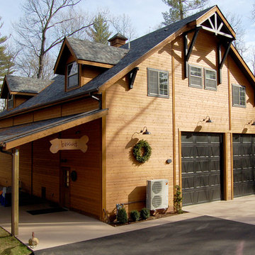 Large-scale Garage Apartment