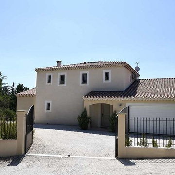Mas Provençal 150 m² avec toiture 4 pentes et terrasse couverte