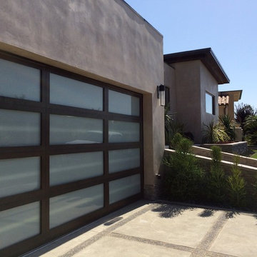 Matching Garage Door and Entry Door in Corona Del Mar, California
