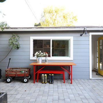 My Houzz: Detached Garage Conversion to Dream Lounge Space