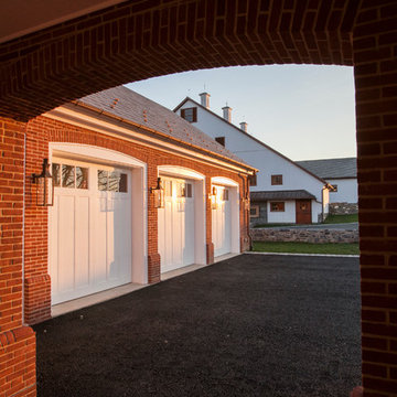 New Carriage House for Historic Lancaster Farm