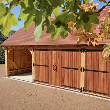 Oak Garage Outbuilding for Three Cars