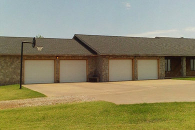 Example of a four-car garage design in Oklahoma City