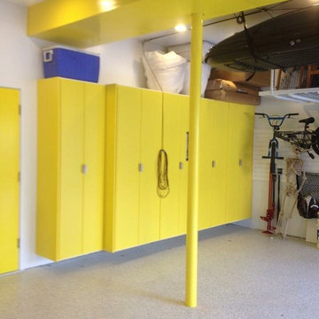 Powder Coated Yellow Red Line Garage Gear Cabinets