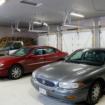 Presentation Room with Wheelchair Ramp and 3-car Garage