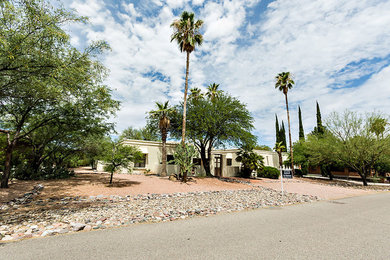 Southwest garage photo in Phoenix