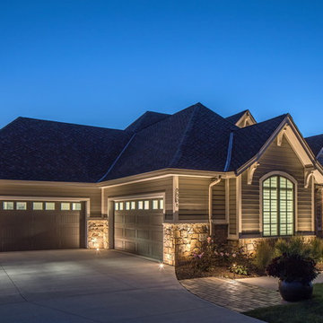 Scenic Estate | Garage Lighting | Outdoor Security Lighting - Omaha, Nebraska